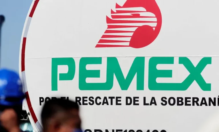 Anuncian Pemex y sindicato aumento al salario del 4% y un incremento en prestaciones