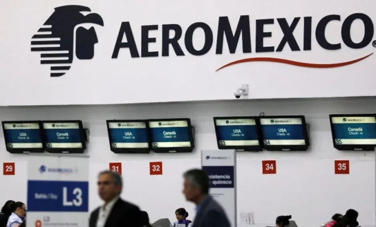 Pide Grupo Aeroméxico ante juez la revisión de reducción de operaciones 