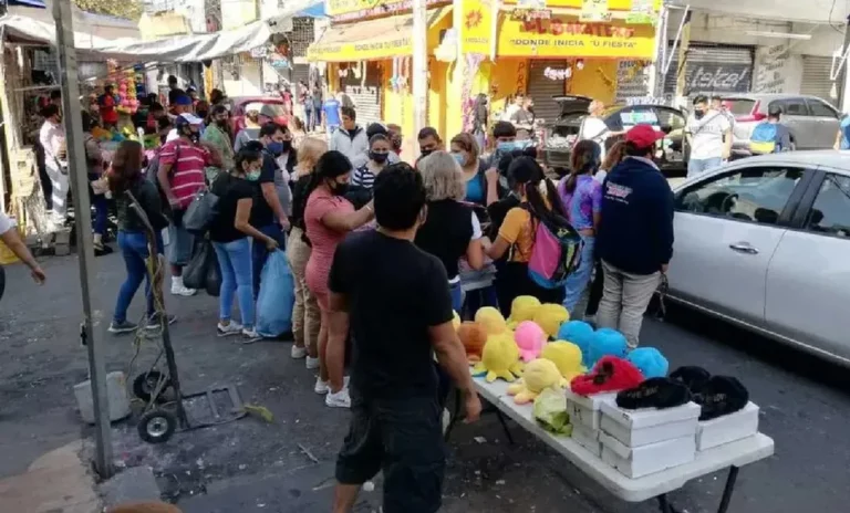 Anuncian cierre de calles en centro de Monterrey; convertirán Colegio Civil en peatonal