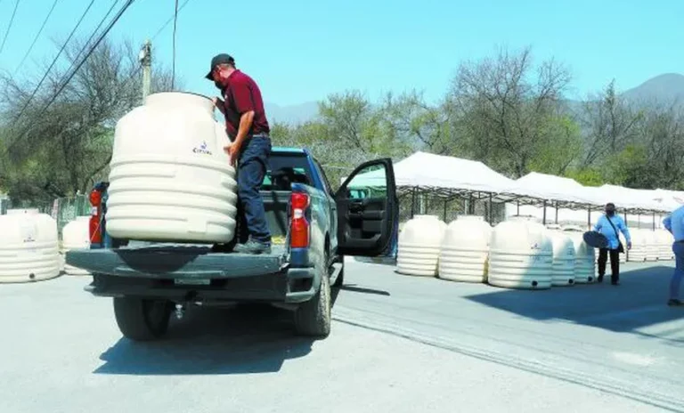 Lidera municipio de San Pedro con más tinacos y cisternas en viviendas