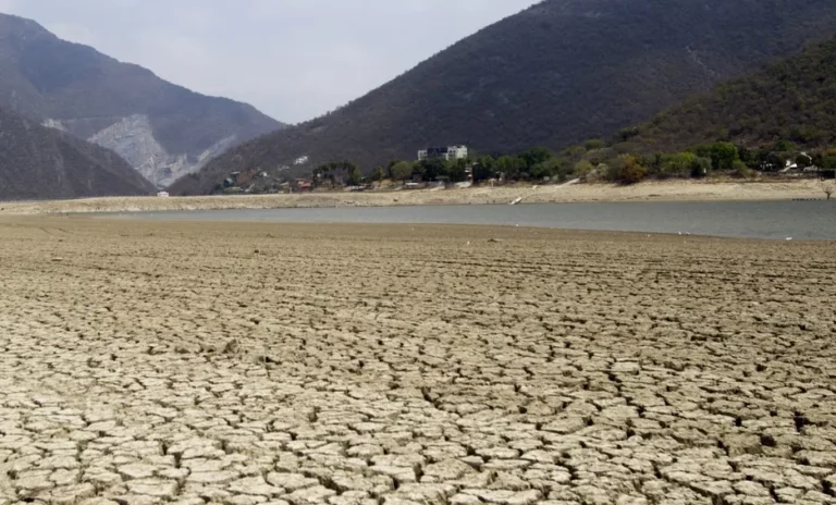 Esperan que lluvias incrementen niveles de las presas en NL