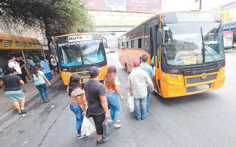 Asigna Instituto de Movilidad de NL arrendamiento de 400 camiones