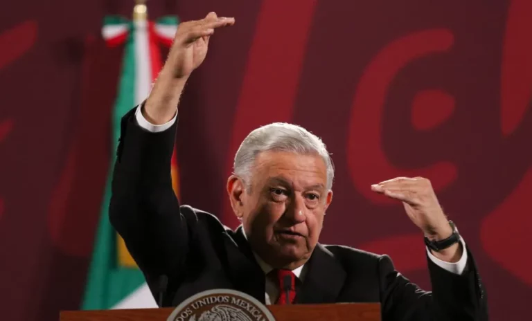 Asegura AMLO presupuesto para 2023 garantiza que no suban impuestos