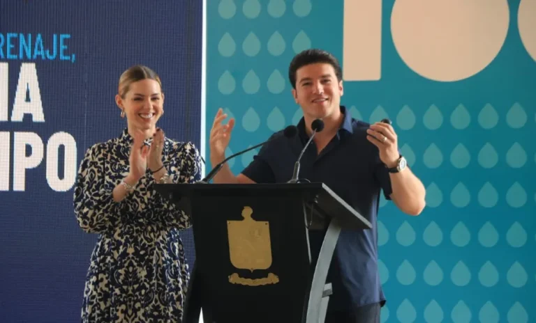 Samuel García y Mariana Rodríguez presentan programa «Ciudadanos de 100» para ahorrar agua