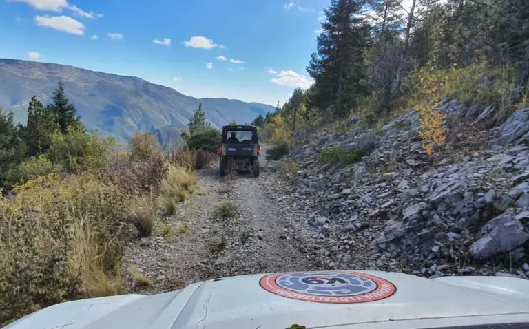 Descubren cuerpo de una mujer en cañón de Rayones, NL durante búsqueda de senderista