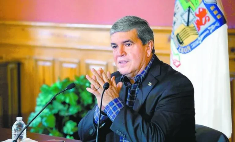 Urgen diputados en NL sancionar a Manuel González