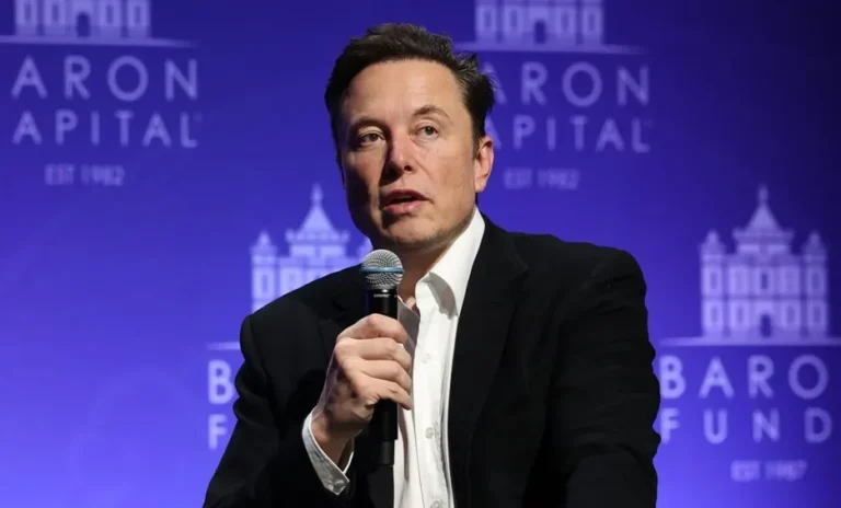 Reportan Elon Musk gana contratos en México con 4 operadores