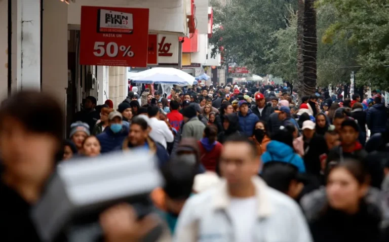 Registra Centro de Monterrey mayor afluencia por compras del Buen Fin