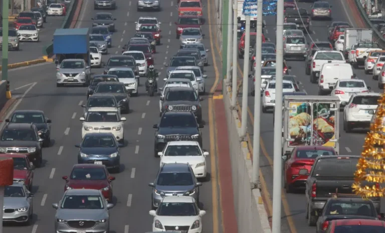 Buscan PAN y PRI quitar a Samuel García el Instituto de Control Vehicular en NL