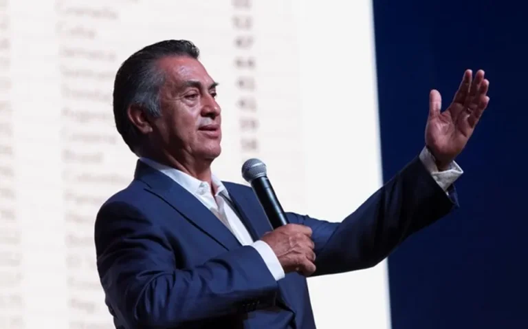 Celebra ‘El Bronco’ los XV años de su hija tras arraigo domiciliario