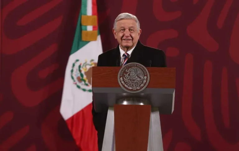 Anuncia AMLO reestructuración de la deuda externa para siguiente gobierno