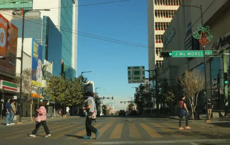 Buscarían implementar cuota vehicular por entrar al Centro de Monterrey