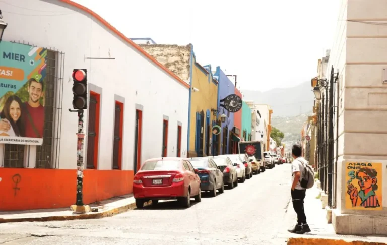 Temen vecinos de Barrio Antiguo en Monterrey a inseguridad nocturna