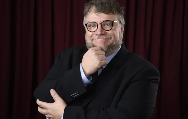 AMLO felicita a Guillermo del Toro por ganar Premio Oscar