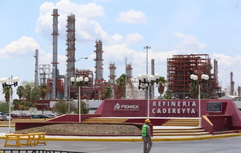 ¿Ayudará AMLO a bajar la contaminación de Refinería de Cadereyta?