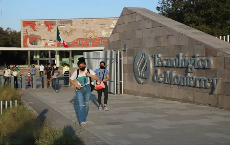 Asume Tec de Monterrey reto educativo ante llegada de Tesla