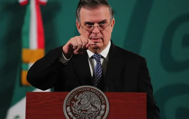 Ebrard explota por acarreo en favor de Claudia Sheinbaum