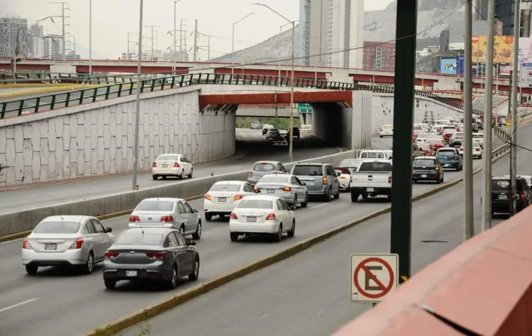 Analiza Movilidad NL la creación de vías directas a Tesla