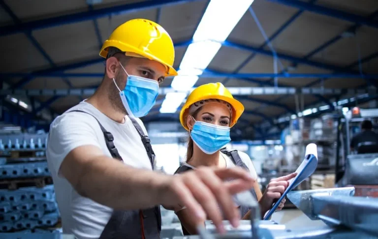 Reportan solo 20 por ciento de mujeres con un espacio en áreas de ingeniería y tecnología