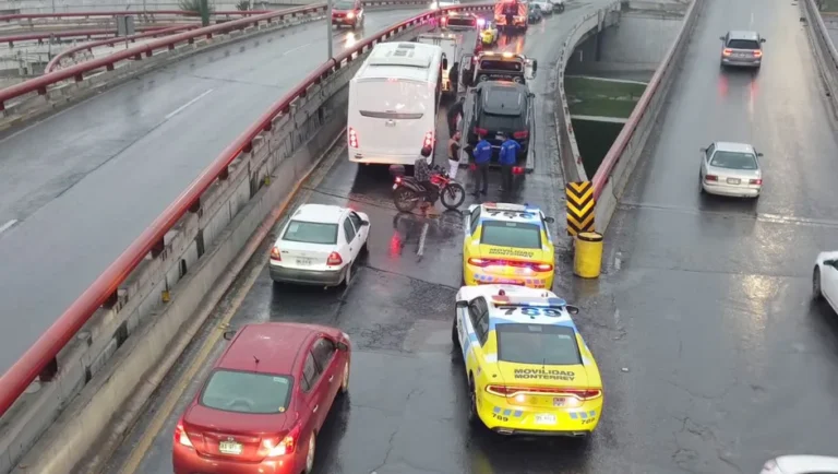 Reportan carambola en la avenida Gonzalitos en Monterrey