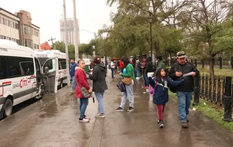 Reportan baja afluencia en sitios turísticos por mal  clima en Monterrey