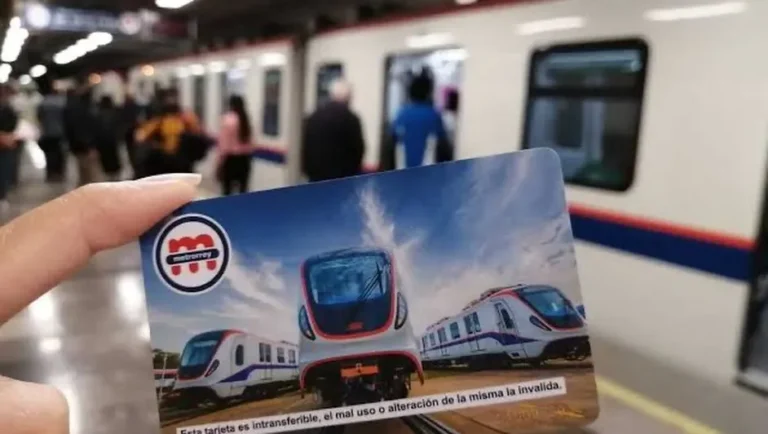 Informan concluye hoy licitación de la tarjeta MIA para Metrorrey