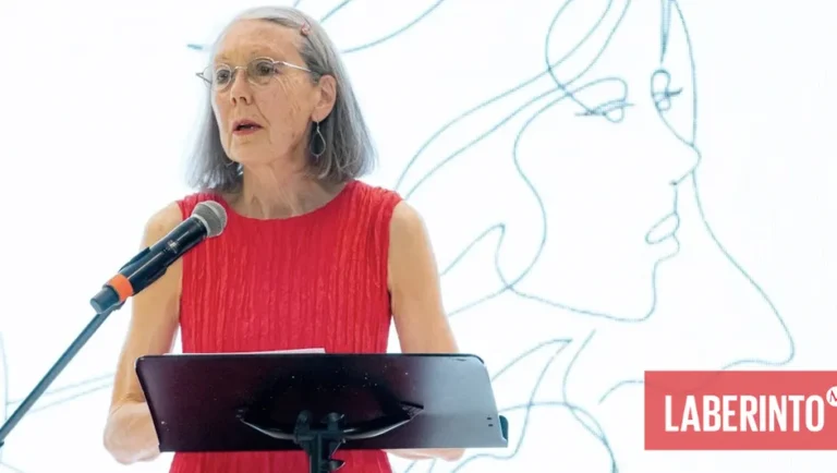 Sostiene Anne Carson encuentro en Universidad de Monterrey