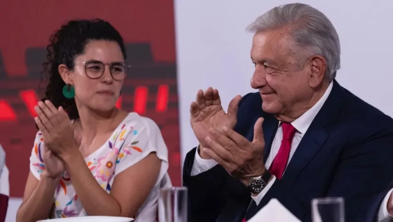 Señala AMLO que gobierno actúa con independencia, no al servicio de empresarios