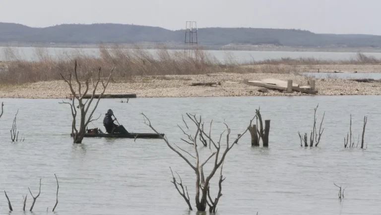 Presas de NL continúan a la baja pese a lluvias en el Estado