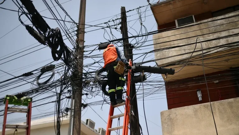 Acuerdan en NL dar 6 meses para retirar cables en desuso