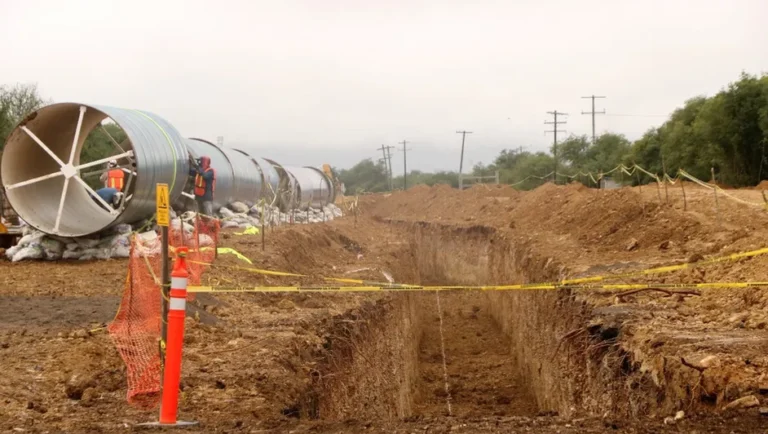 Fallece trabajador tras derrumbe en obras del acueducto El Cuchillo II