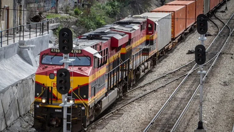 SICT modifica título de concesión de Ferrosur, empresa de Grupo México