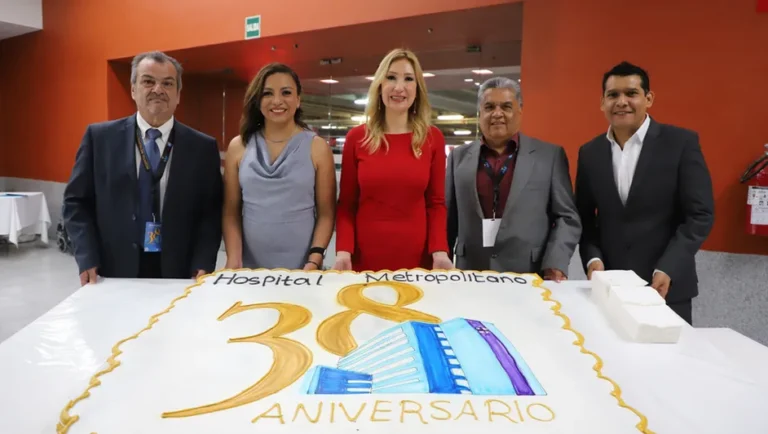 Celebran 38 años de servicio del Hospital Metropolitano