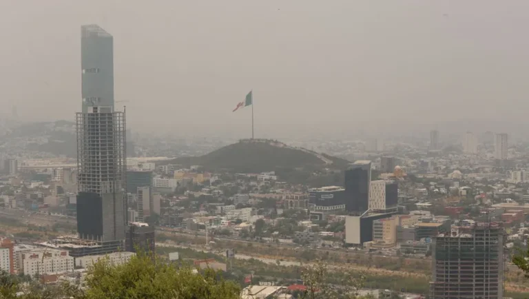 Plantean cierre de calles por contaminación en zona de Obispado