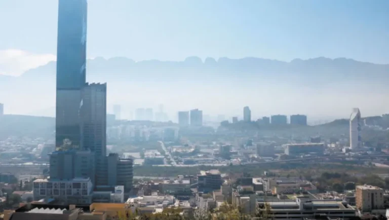 Alertan por aumento de contaminación en tres zonas de Nuevo León