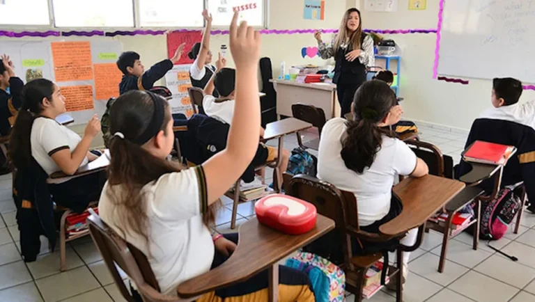 Señala SAT cuál es el monto máximo para deducir en colegiaturas