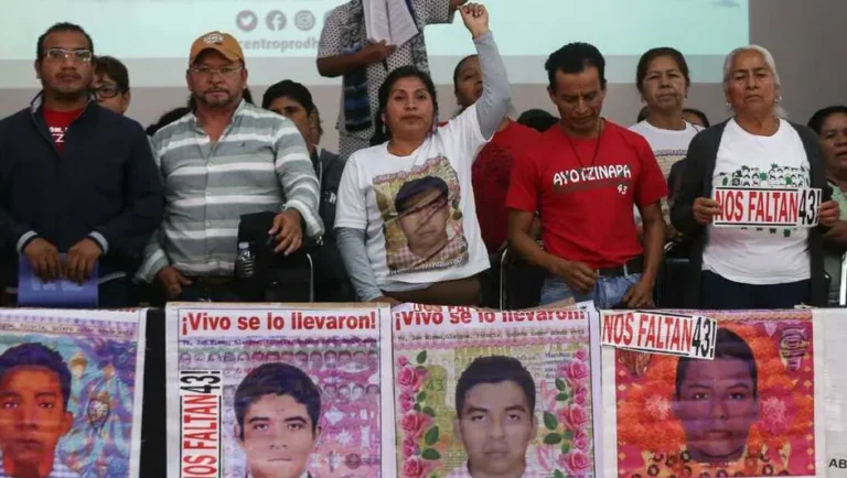 General investigado por caso Ayotzinapa llevará proceso en libertad