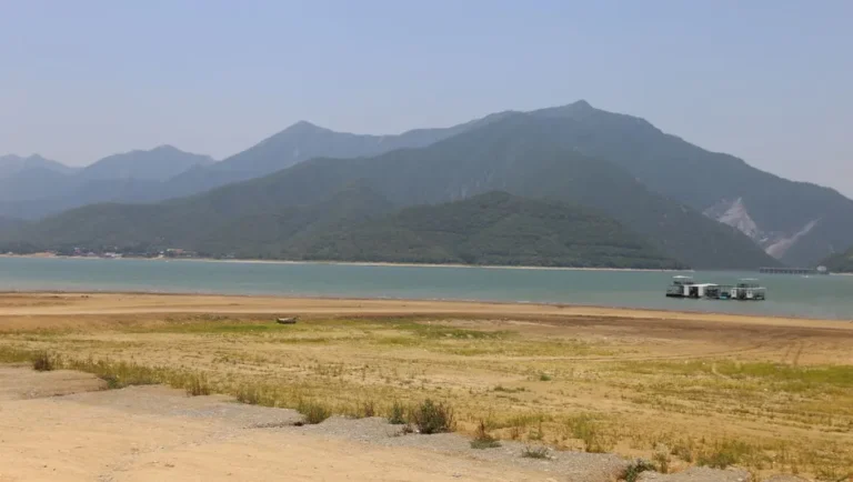 Registran presas de Nuevo León bajos niveles de agua