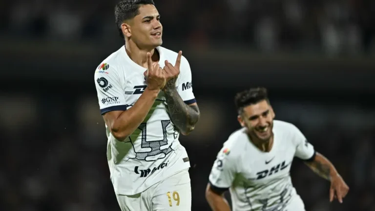 Pumas vence 2-1 a Tigres y regresan a los primeros lugares de la tabla general