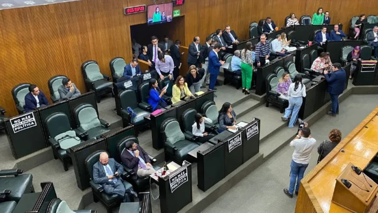 Diputados turnan a COCRI creación de comisión para investigar presunto acoso