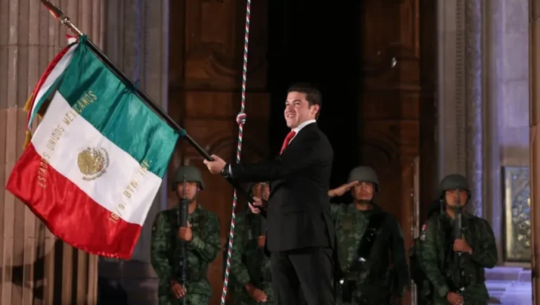 Samuel García encabeza su segundo Grito de Independencia en NL