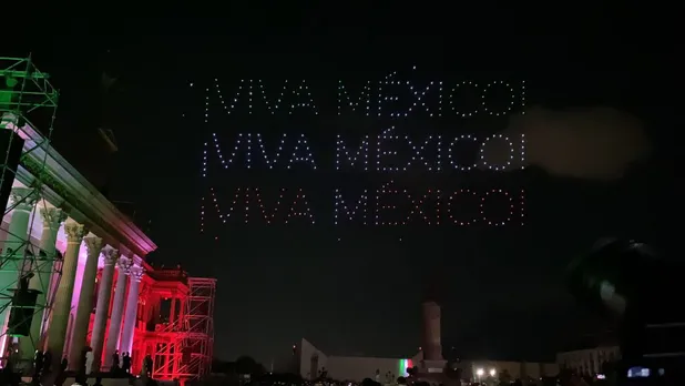 Nuevo León cambia pirotecnia por show de  drones en Macro Fiesta Mexicana