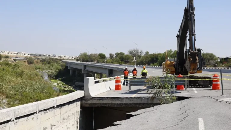 Inician reconstrucción de tramo en Morones Prieto