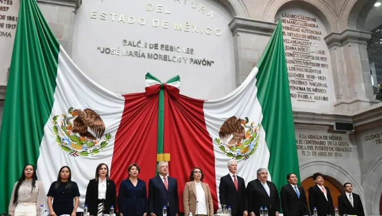 López Obrador invita a Del Mazo a inauguración del Trolebús Elevado