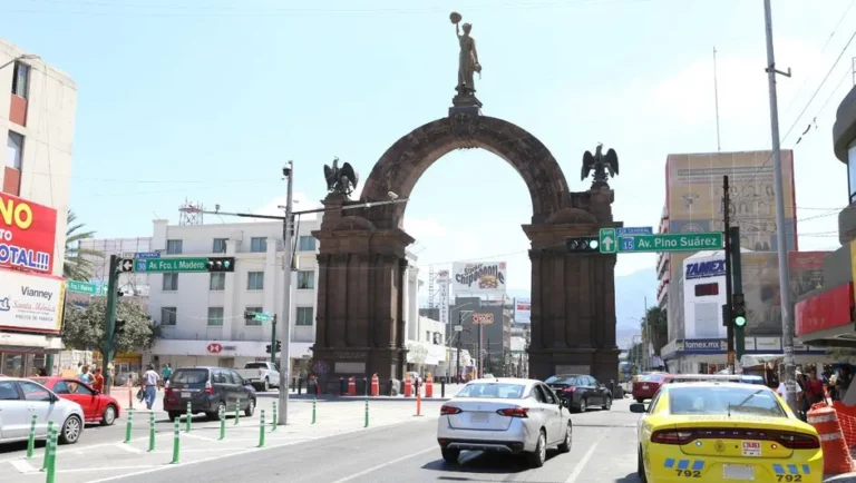 Anuncian cierres viales en el Arco de la Independencia