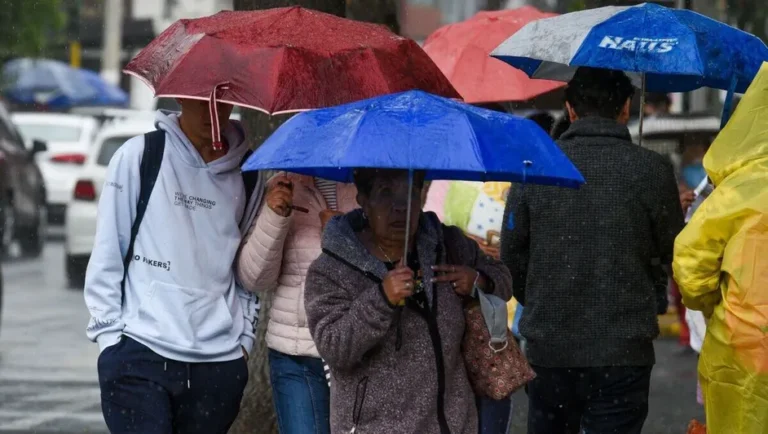 Pronostican lluvias intermitentes para este sábado en Nuevo León