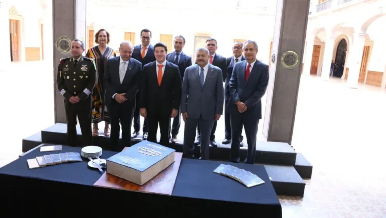 Gobierno celebra primer aniversario de la nueva Constitución de NL