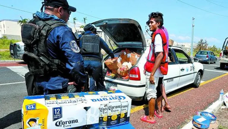 Instalan retenes contra saqueos en Acapulco