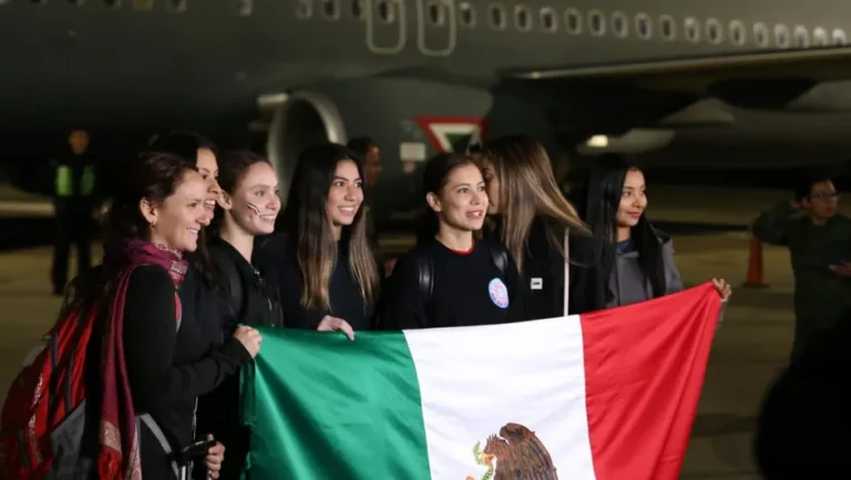 Reportan selección mexicana de Gimnasia Rítmica llega a México desde Israel