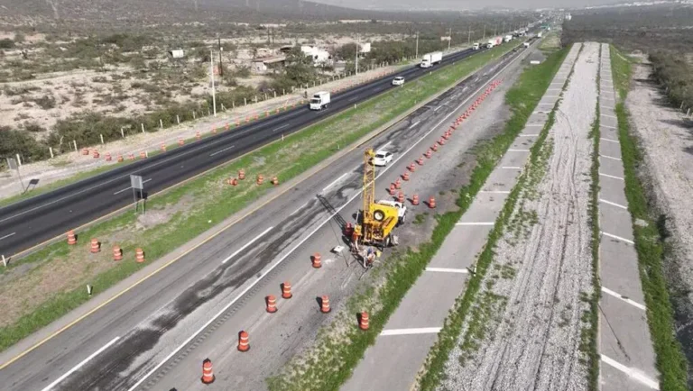 Se registran 15 empresas para licitaciones que conectarán la Gigafactory en NL